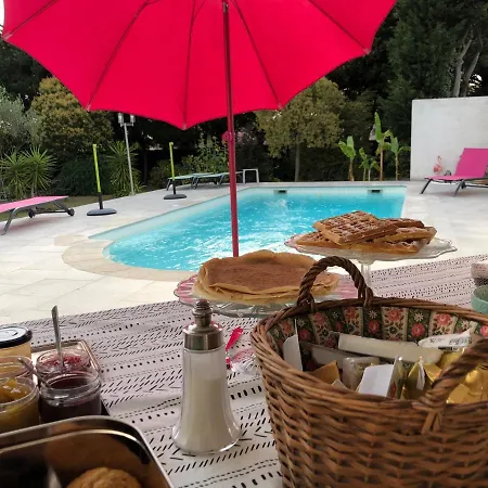 Aux Belles - Adults Only לינה וארוחת בוקר