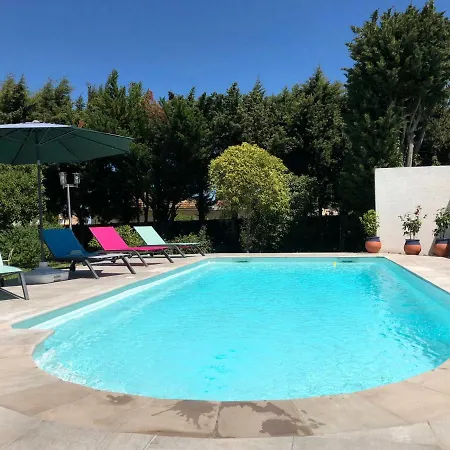 Aux Belles - Adults Only *